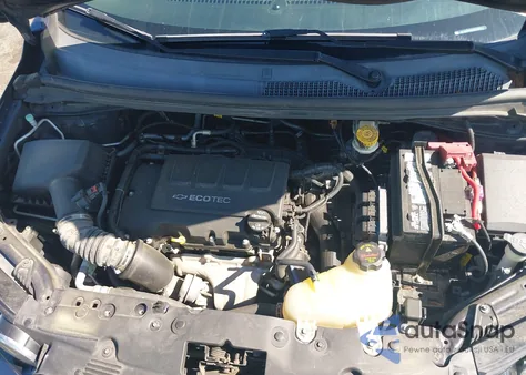 2015 Chevrolet Sonic Lt Auto z USA, uszkodzony, nr VIN 1G1JC5SB5F4177676